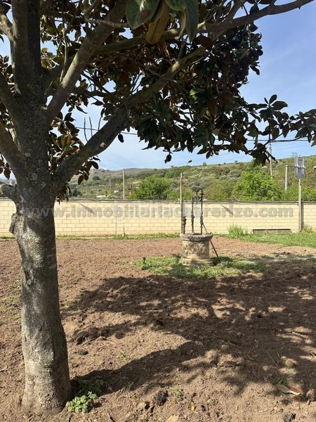 Foto e9b8d207-bdee-4600-85b0-b61670a6bb11. Finca rústica a Nalda
