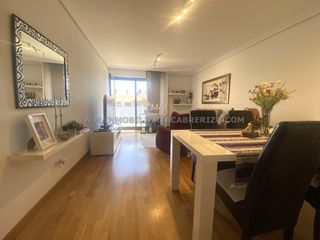 Apartament  Paseo santa lucía. Precioso apartamento con terraza, jardín comunitario y vistas en