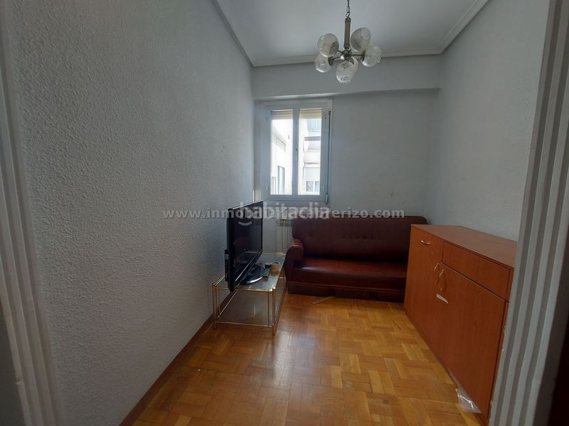 Foto 9a0c798c-25af-4e41-bbac-8af682e61636. Pis amb calefacció a Residencia Logroño