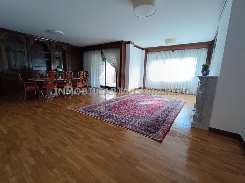 Foto 43336bd4-a95b-4468-9dd2-f31a0a4abb41. Casa en Avenida Madrid Logroño