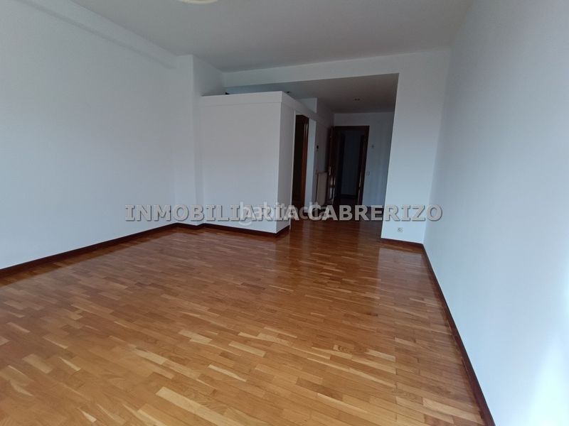 Foto 5a518d96-af9c-4fb6-85c5-390721796ecd. Casa en Avenida Madrid Logroño