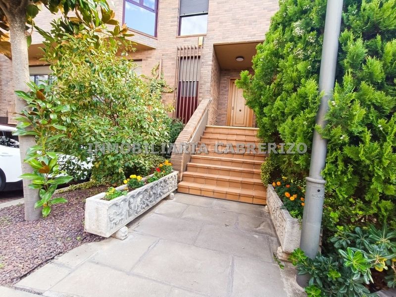 Foto aa164f8a-6154-4085-b63b-906eb923838b. Casa en Avenida Madrid Logroño
