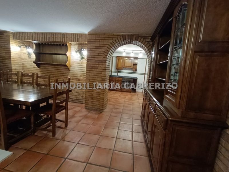 Foto b56bf395-1751-40ca-b346-cd6dc9dc5539. Casa en Avenida Madrid Logroño