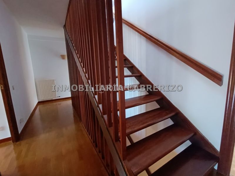 Foto c3c04ead-d835-4ad2-8c17-de6b4587751f. Casa en Avenida Madrid Logroño