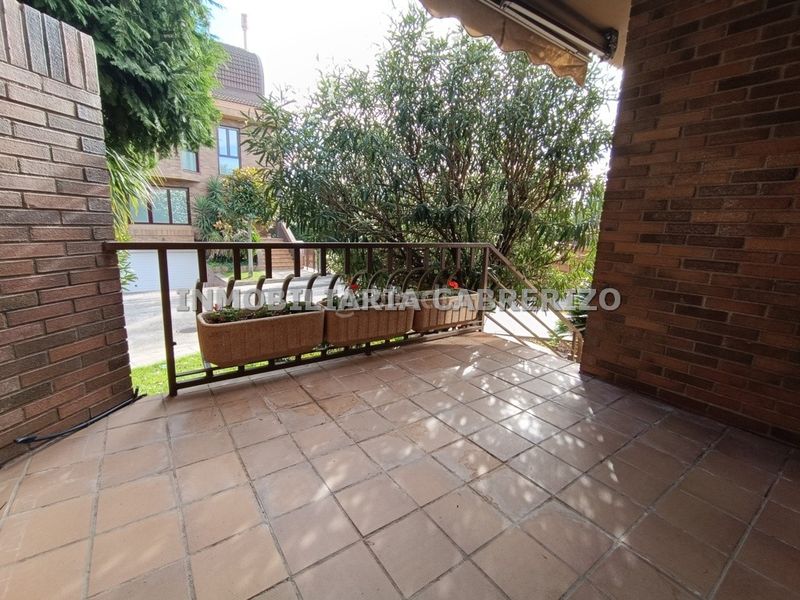 Foto d159f5b2-bf48-4f7d-8132-0b07129e9627. Casa en Avenida Madrid Logroño