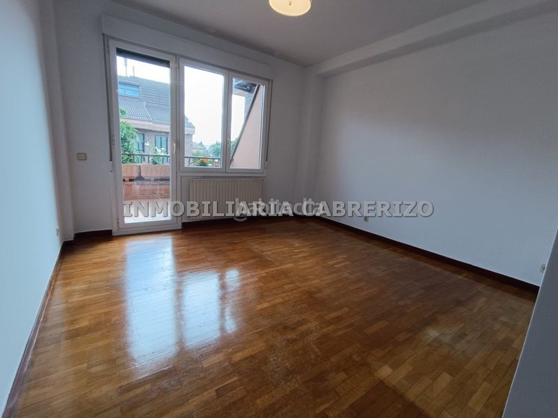 Foto d1be7a83-fc50-4a7e-995b-748d7f8a1b1a. Casa en Avenida Madrid Logroño