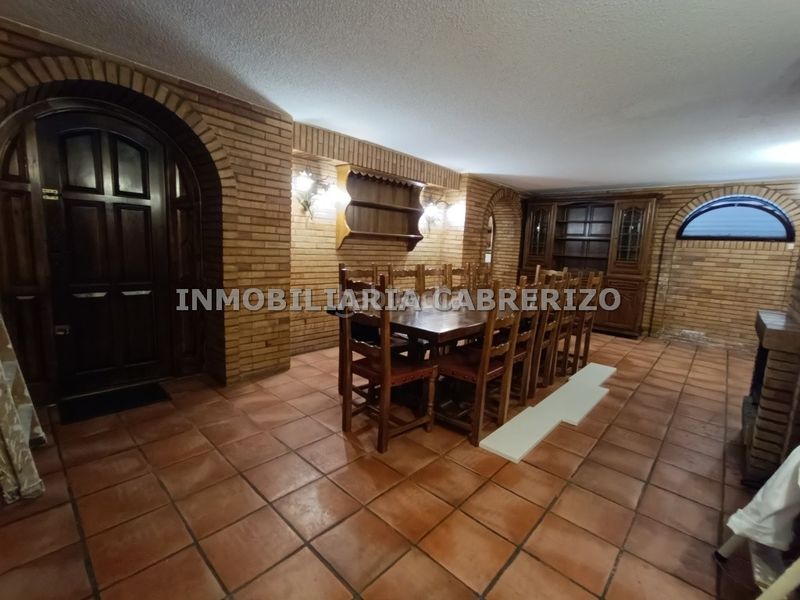 Foto d2fe0069-9166-43c1-8e03-b009e9cc8108. Casa en Avenida Madrid Logroño