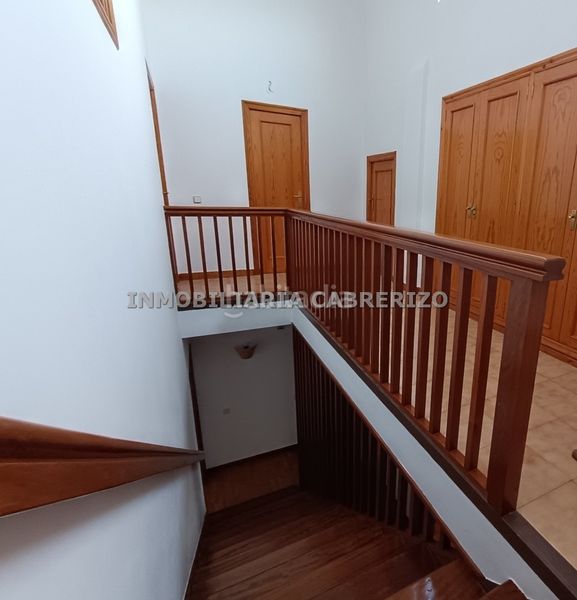 Foto e3c01878-a7ac-4e08-bfc9-3f6963093dc6. Casa en Avenida Madrid Logroño