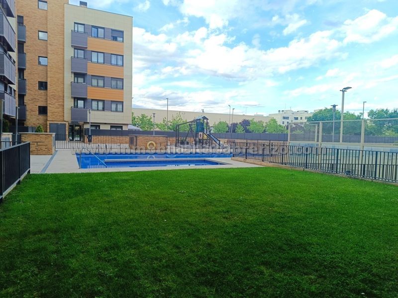 Foto 6e8b2d8d-954a-4359-ac47-5ff33987077a. Apartament amb calefacció aparcament piscina a La Cava - Fardachón Logroño