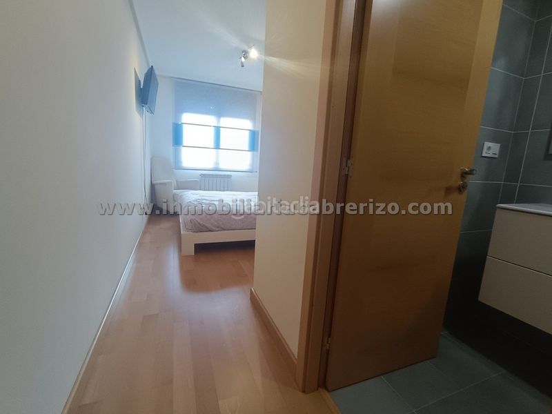 Foto d1a255ef-a2bb-4bd1-bd48-a9efde924562. Apartament amb calefacció aparcament piscina a La Cava - Fardachón Logroño
