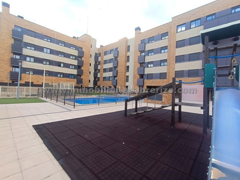 Foto e8a2131b-7050-4d64-8732-c15363fa42d4. Apartament amb calefacció aparcament piscina a La Cava - Fardachón Logroño