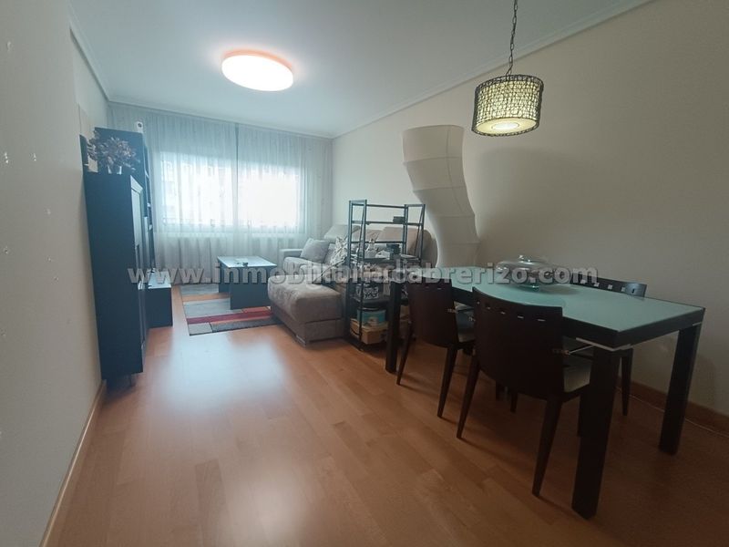 Foto fddd70a4-d044-4bcd-95b3-61be613bc420. Apartament amb calefacció aparcament piscina a La Cava - Fardachón Logroño
