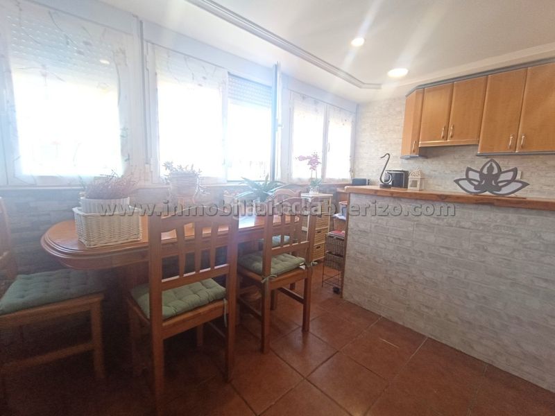 Foto 6a4759b7-0cd3-49a6-9b82-e6df221dde46. Apartament amb xemeneia calefacció a Gran Via Logroño