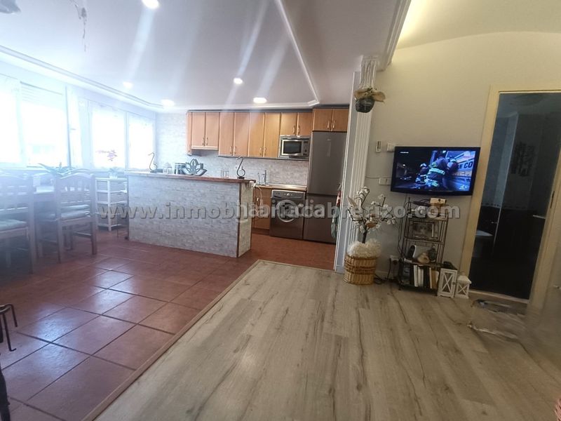 Foto 88f70653-6f54-4658-b4f8-009da7151419. Apartament amb xemeneia calefacció a Gran Via Logroño
