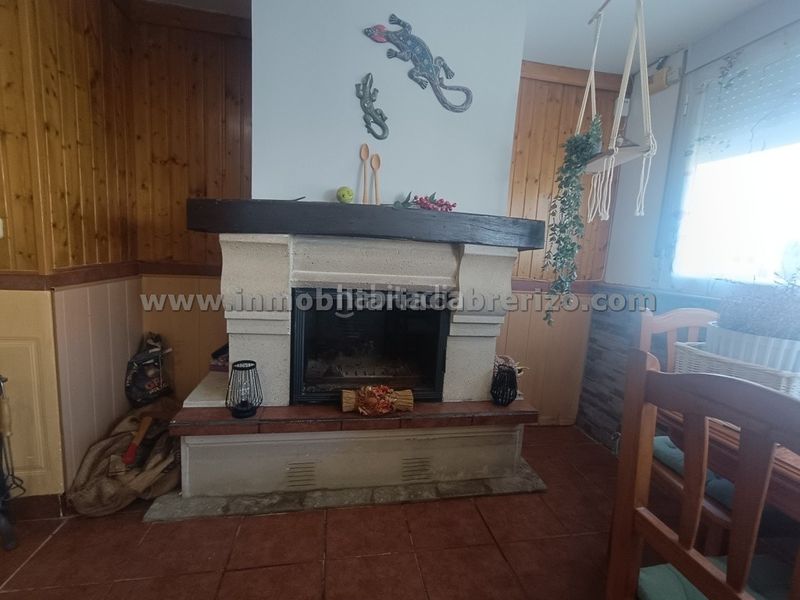 Foto 92eda31d-4bba-4a32-9272-a154ba0bc4f6. Apartament amb xemeneia calefacció a Gran Via Logroño