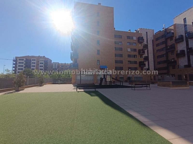Foto 64e9e2be-15a4-418a-aebe-85501899deba. Pis amb calefacció aparcament piscina a La Cava - Fardachón Logroño
