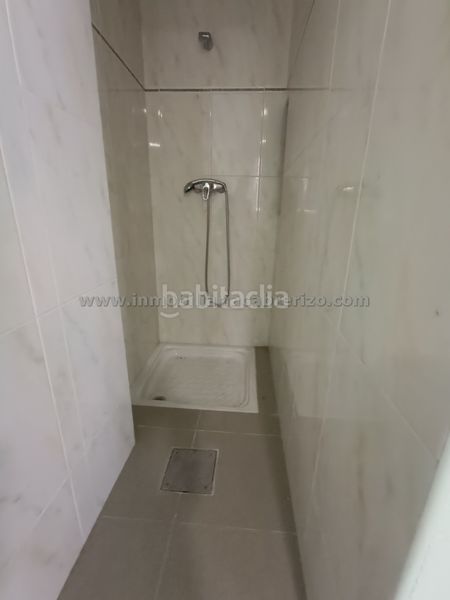Foto 3dababa9-5218-4874-ad8b-b5175f3b7bab. Local comercial amb calefacció a Gran Via Logroño