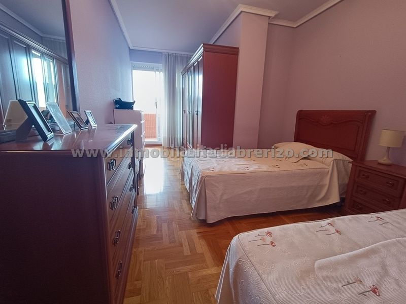 Foto 5a829488-e1b3-46ef-8845-1b12313e0793. Estudio en La Portalada - Varea Logroño