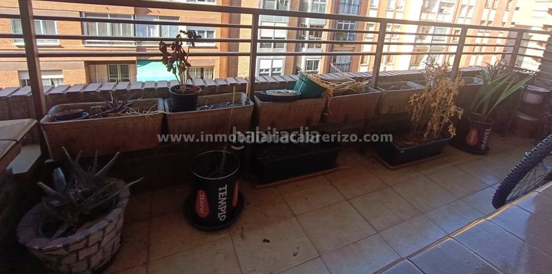 Foto c0bab30a-ca44-4332-adf1-dc14b9990132. Piso en Jesuitas Logroño