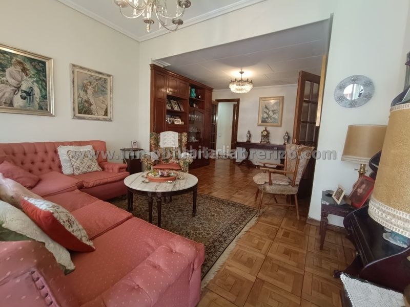 Foto ce0ab190-632a-4d70-bfcb-58e73d14f621. Piso en Jesuitas Logroño