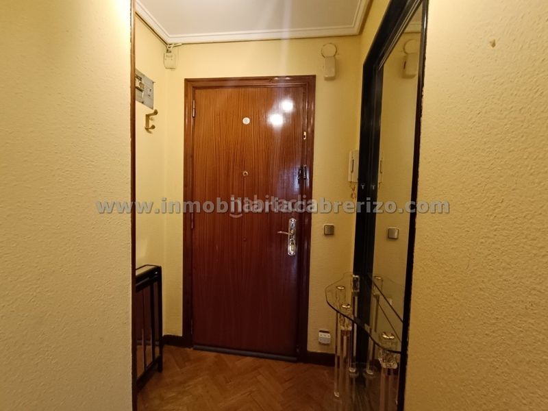 Foto 6a40214e-f7f7-42d7-a51f-ea733d7a5080. Apartament amb calefacció a Gran Via Logroño
