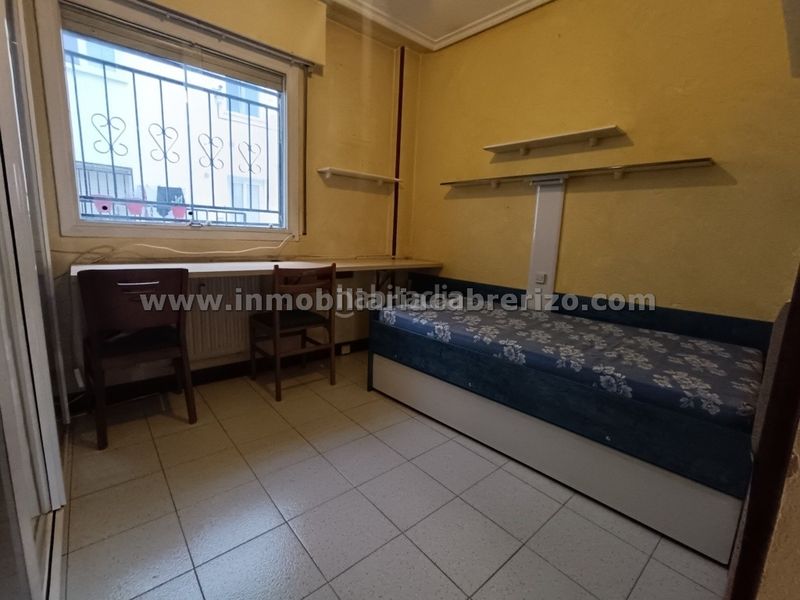 Foto 8798c4bf-5c45-429e-9cec-7d3525669934. Apartament amb calefacció a Gran Via Logroño
