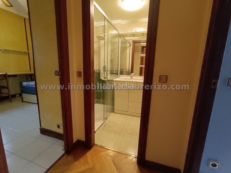 Foto b7e7f093-0d6e-4f73-9c08-baa83ec750d9. Apartament amb calefacció a Gran Via Logroño