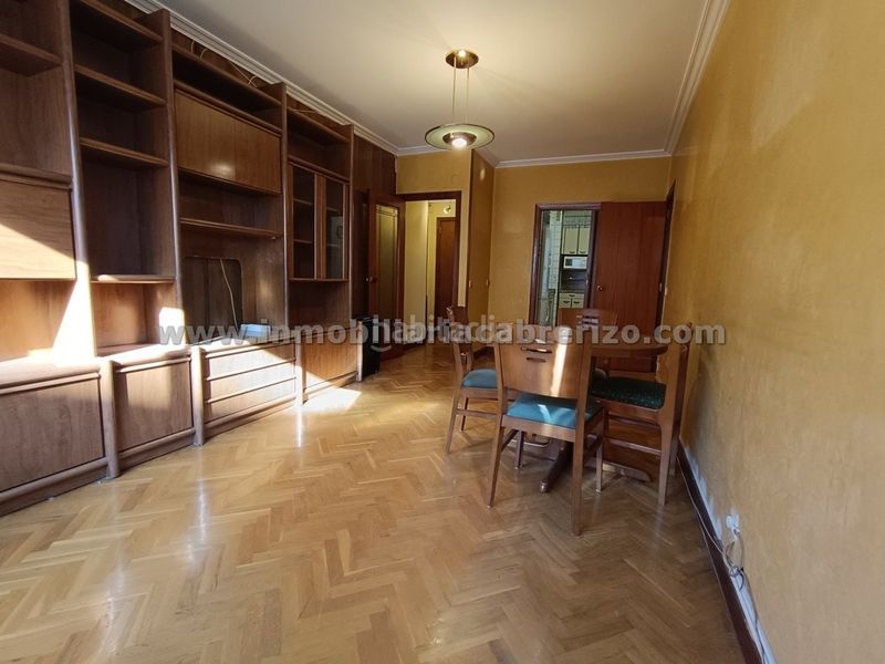Foto fa1b1850-b916-458b-a39e-2f1667a1cc2f. Apartament amb calefacció a Gran Via Logroño