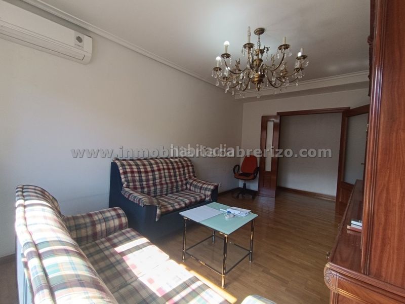 Foto 0b228a06-790a-417b-9777-6679e5ade68d. Apartament amb calefacció aparcament a San Adrián Logroño
