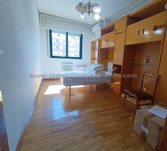 Foto 642e739d-dfc0-4617-8484-2a7ec56d8cab. Apartament amb calefacció aparcament a San Adrián Logroño