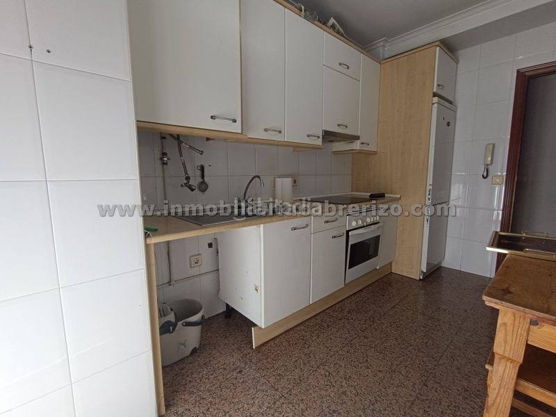 Foto ee4104f2-33f4-45b7-9645-6a7d112cb344. Apartament amb calefacció aparcament a San Adrián Logroño