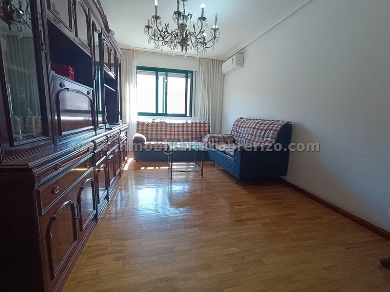 Foto efc43259-3980-4f38-b81b-522f5cc9a96c. Apartament amb calefacció aparcament a San Adrián Logroño