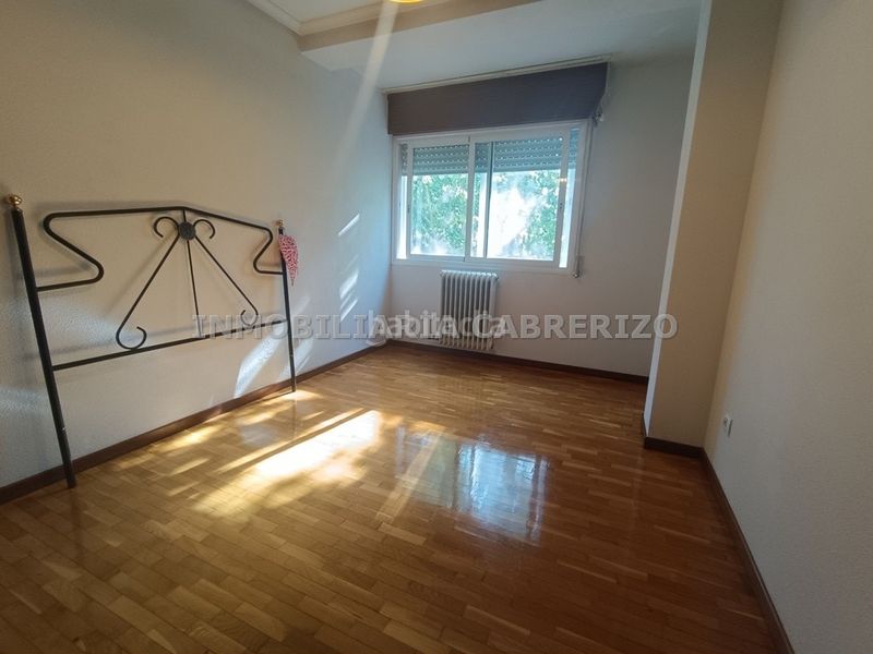 Foto 47532828-7320-4550-b5da-f3b3bda3ab0a. Estudi amb calefacció aparcament a Cascajos - Piqueras Logroño