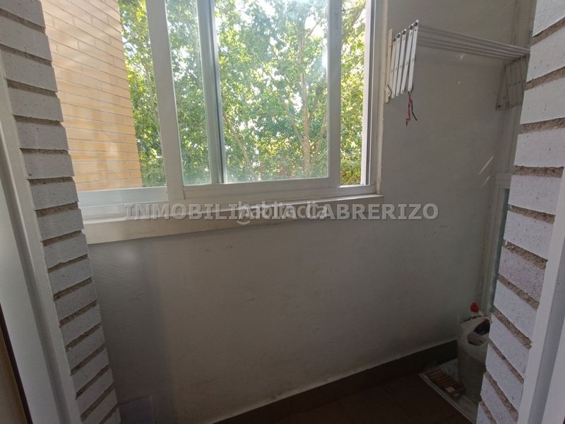 Foto db87a608-aed6-450b-9e40-6cd8db676081. Estudi amb calefacció aparcament a Cascajos - Piqueras Logroño