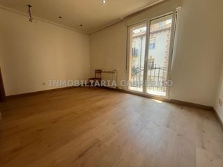 Apartament a Oeste