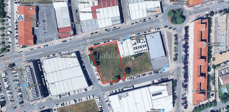 Foto 631d8087-eeb0-473c-a15e-15b92b5ae8f8. Area edificabile industriale in calle ermitapea 16 in Ansoáin