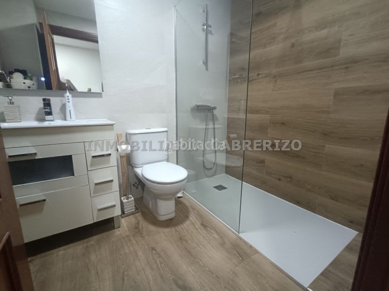 Foto a146c769-4571-4f4a-823f-b1f01a181419. Pis amb calefacció piscina a Portillejo - Valdegastea Logroño