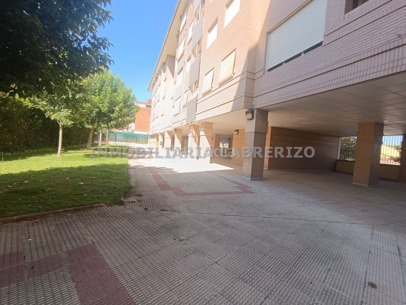 Foto daf90057-8e14-41f3-a65e-ed18616afa45. Pis amb calefacció piscina a Portillejo - Valdegastea Logroño