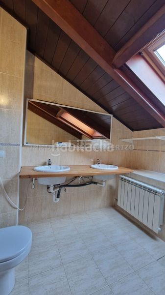 Foto 0b50b233-5015-4869-a337-4850895a1da2. Dúplex amb xemeneia calefacció aparcament a Sojuela
