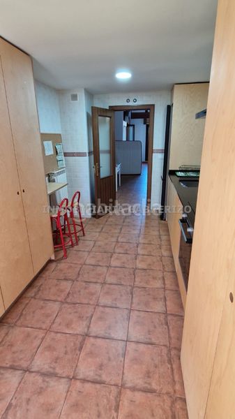 Foto b37001f9-25c8-4e6e-9c8f-06004a5997b4. Dúplex amb xemeneia calefacció aparcament a Sojuela