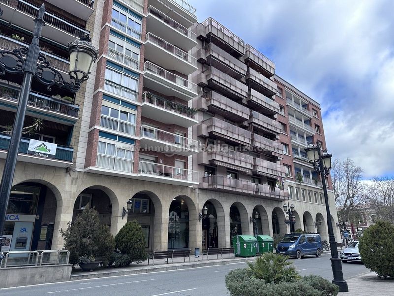 Foto 47c89a68-b2e2-4b0b-9fff-c0a13ca2e540. Affitto ufficio con riscaldamento in Casco Antiguo Logroño