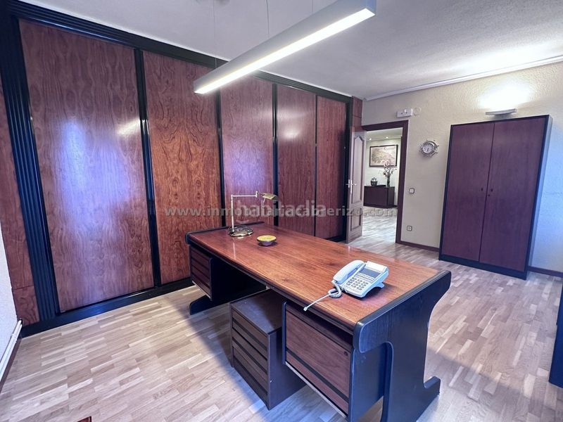 Foto 4a532e1e-eefe-476f-b4dc-a8fbecab9d3c. Affitto ufficio con riscaldamento in Casco Antiguo Logroño