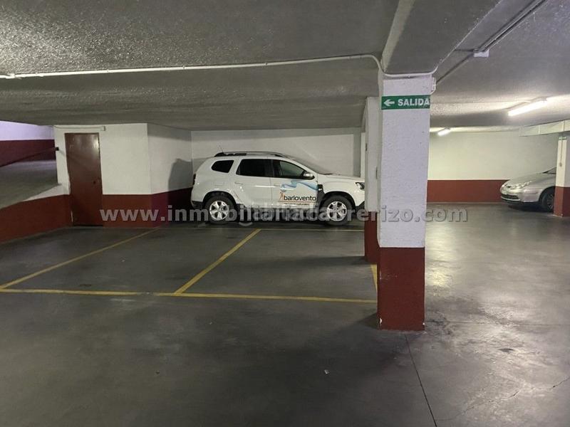 Foto 831c8fb3-f095-4c8e-bccf-d04db18af22c. Car parking in calle pintor sorolla 6 in San Adrián Logroño