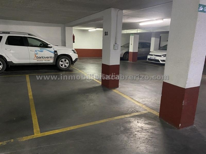 Foto ca84b65f-66cb-4388-bc2d-793e664b4cdf. Car parking in calle pintor sorolla 6 in San Adrián Logroño