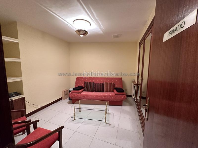 Foto f7b71087-b0e1-4eba-902e-9ab913f555da. Bureau avec chauffage dans Gran Via Logroño