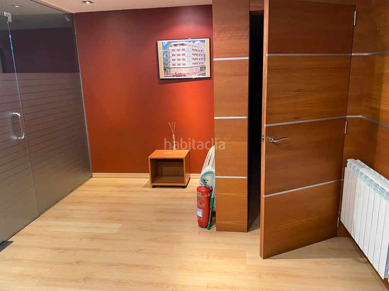 Foto ff4ac751-9569-4657-9538-7d9711c315a9. Affitto ufficio con riscaldamento in Gran Via Logroño