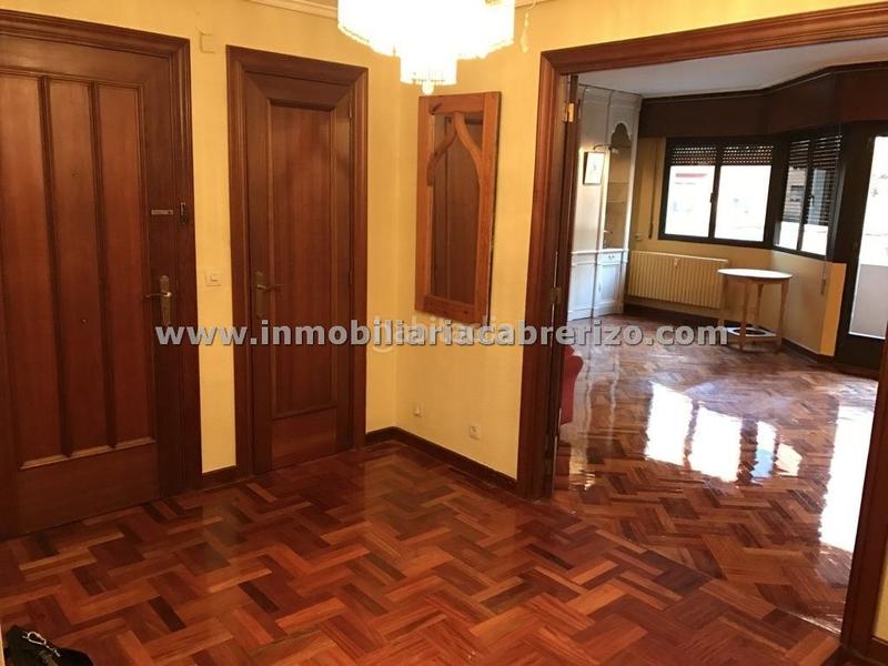 Foto 617a4c19-8bec-4cc8-9817-b66285aa4d20. Pis amb calefacció aparcament a Gran Via Logroño