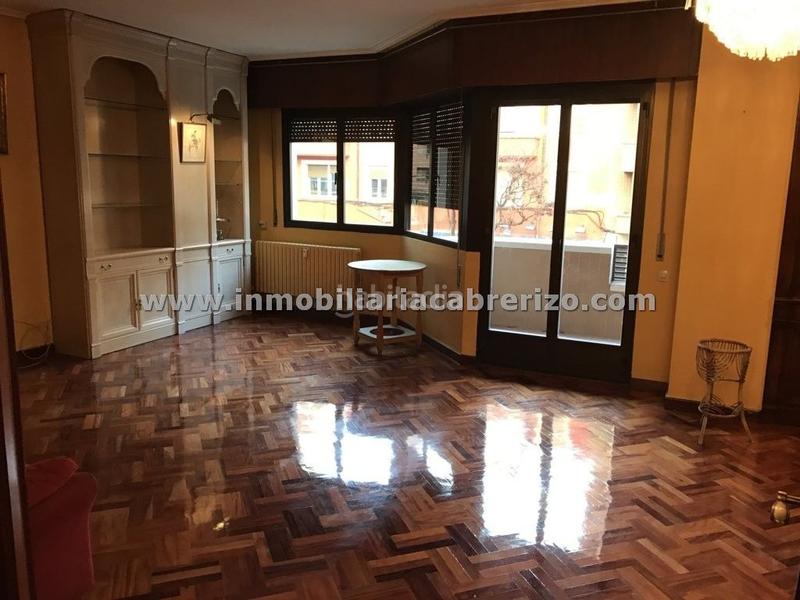 Foto 80630ca9-1303-4945-8571-f5537d5a705f. Pis amb calefacció aparcament a Gran Via Logroño