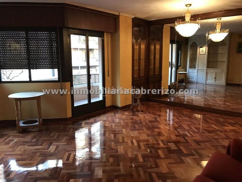 Foto 5f2b54f9-5cba-444c-ac77-22317a6f21f3. Piso en Gran Via Logroño