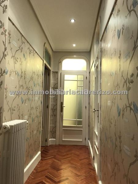 Foto c235ac7c-d9d6-465b-961f-1833c20b8918. Flat with heating in Gran Via Logroño
